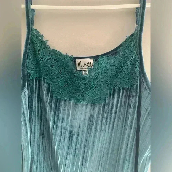 Woman’s Meritt Teal Velvet Lace Spaghetti Strap Plus Tank Top Size 1XL - Picture 2 of 7